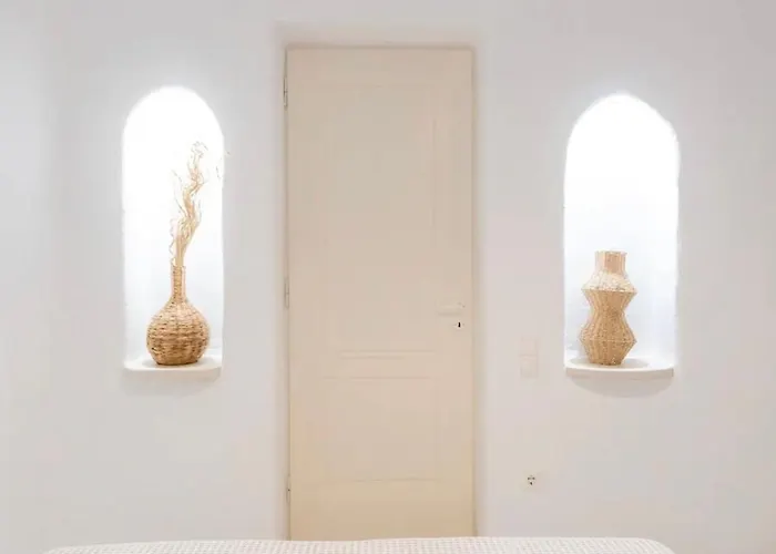 Cybele Tinos * Kardhianí