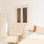 Cybele Tinos
